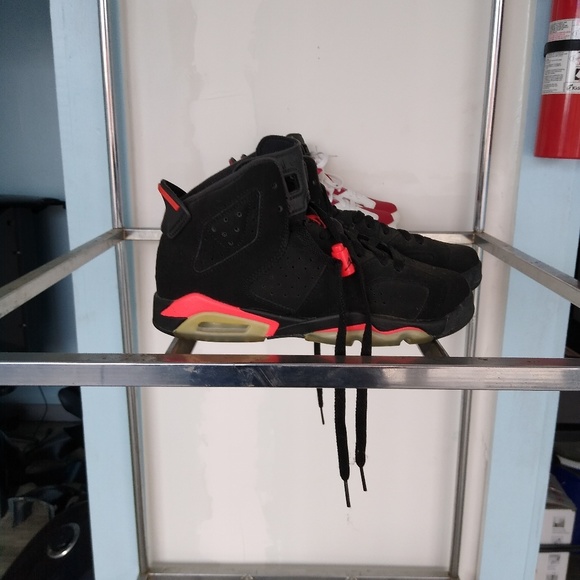 Jordan 6 - Picture 1 of 1